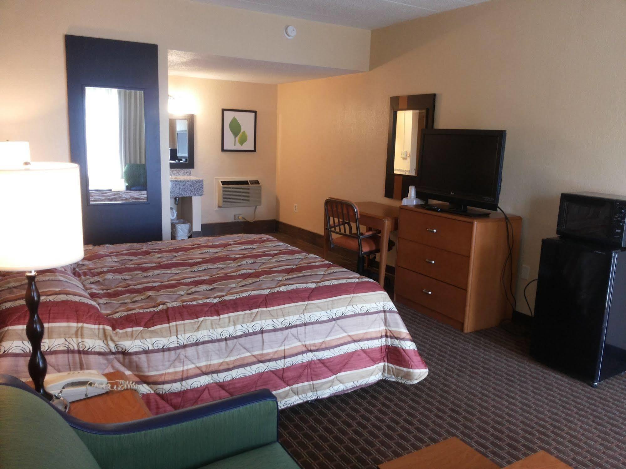 Diamond Inn & Suites Richmond Exteriör bild