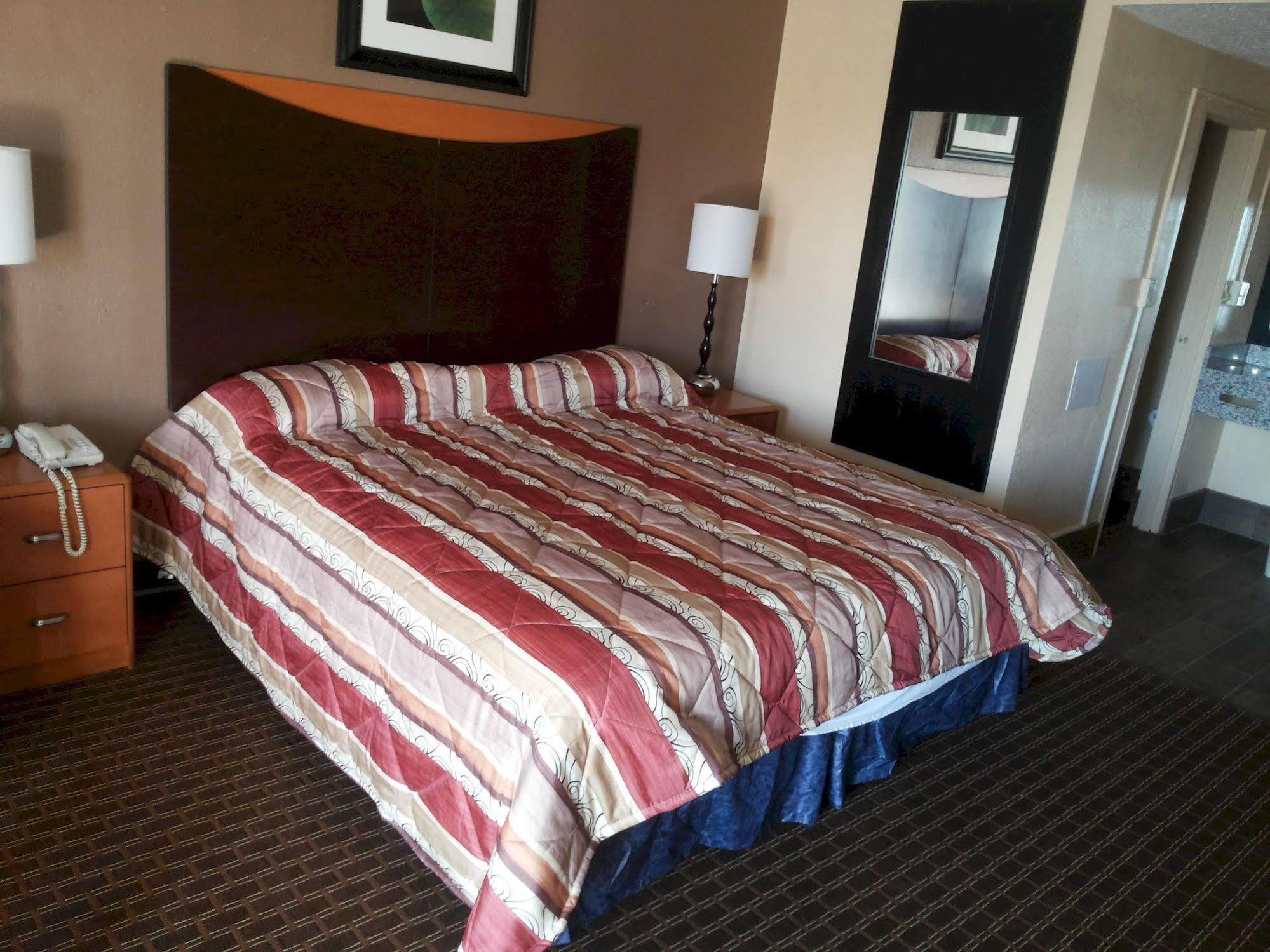 Diamond Inn & Suites Richmond Exteriör bild