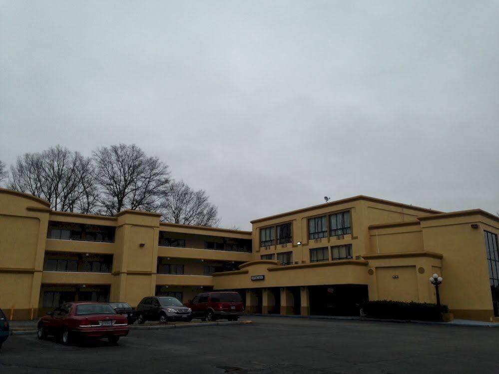 Diamond Inn & Suites Richmond Exteriör bild